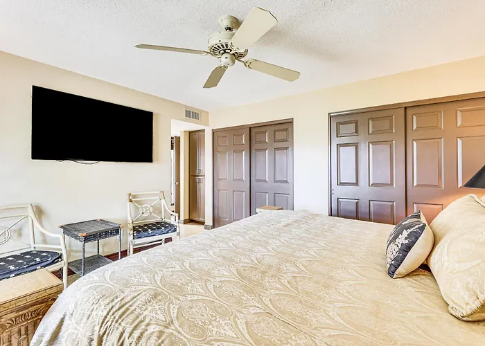 Golf, Swim & Grill: Snowbird's Escape In * Sun Lakes